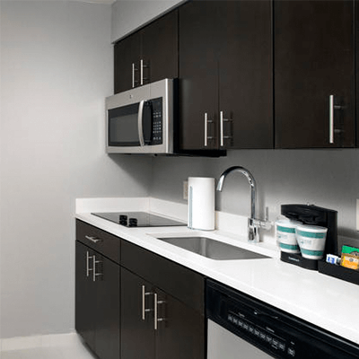 Countertops & Cabinets